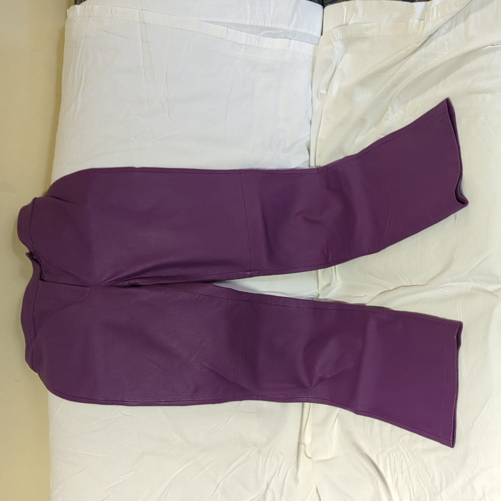Boutique Europa purple leather pants
